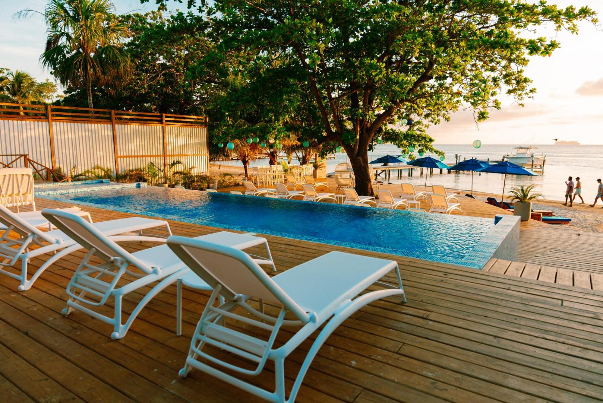 Blue Roatan Resort West Bay Exterior foto